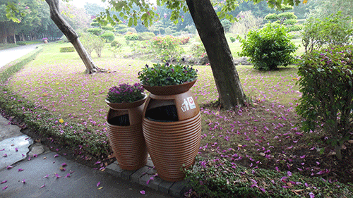  汕頭玻璃鋼花盆垃圾桶，點(diǎn)綴公園好環(huán)境。